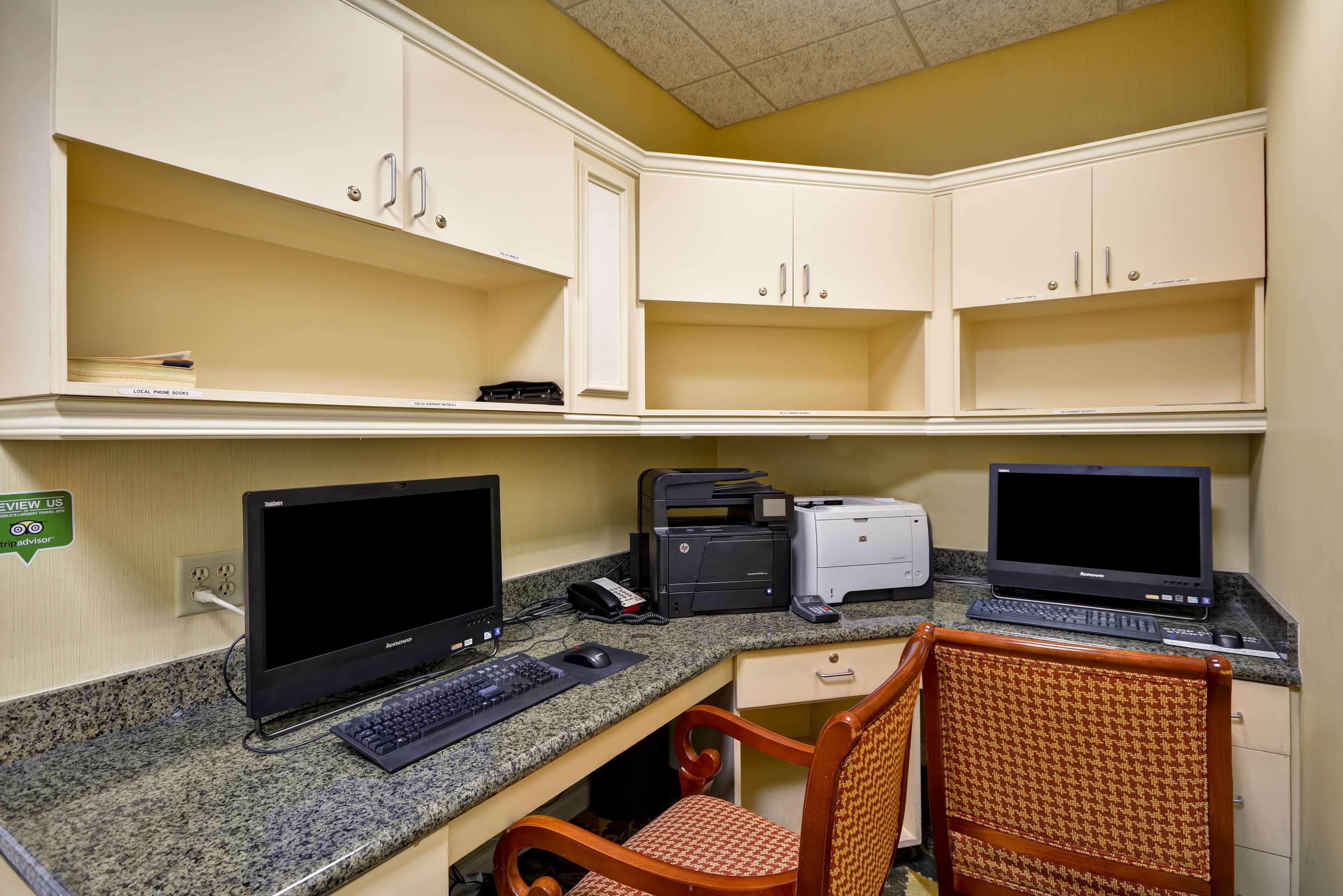 Hilton Garden Inn Tampa Riverview Брандон Экстерьер фото