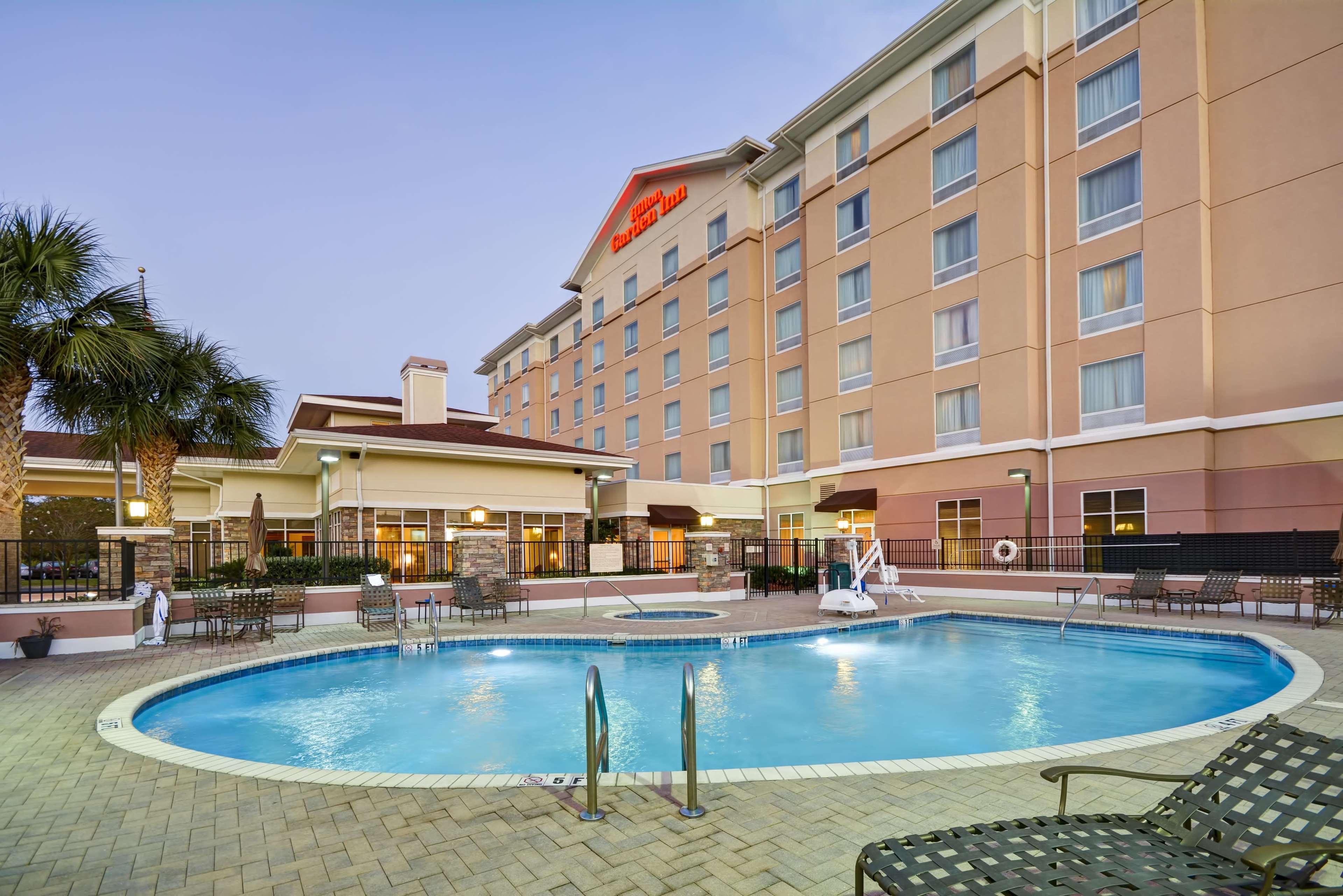 Hilton Garden Inn Tampa Riverview Брандон Экстерьер фото